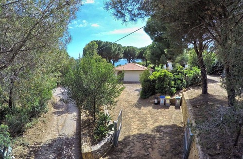 Madonna delle Grazie House | Nice apartment in villa for 6 people with WIFI, A/C, TV, terrace and pets allowed