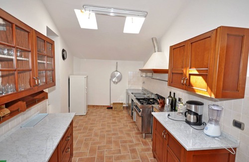 Volterra Apartment | Nice apartment with pool, WIFI, TV, pets allowed and panoramic view, close to San Gimignano