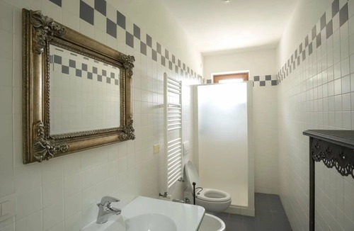 Agello Bed & Breakfast | Nice room with private pool, A/C, WIFI, TV, veranda and pets allowed, close to Perugia