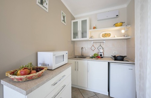 Lesa Apartment | Nido Belvedere AC and Lake View, Lesa, Italy