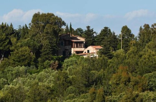 Rosignano Marittimo Hotel | On the hill in Tuscany, overlooking the sea. For 2 to 4 people
