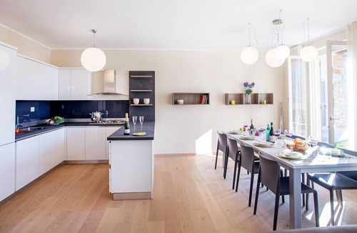 Ossuccio Apartment | Ossuccio Grande apartment "B" Stylish family home located in sunny Ossuccio.