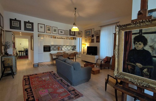 Esquilino Apartment | Painter's House - the muse apartment