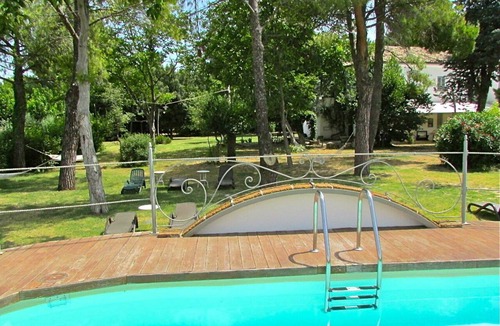 Tocco da Casauria House | PANORAMIC SUITE in the GARDENS: small cottages (x 2-4 p) between mounts & beach