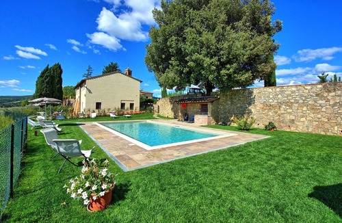 San Gimignano Apartment | Pesa, Montauto - Holiday apartment with pool close to San Gimignano