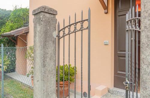Regatola Apartment | Pescallo Garden Retreat