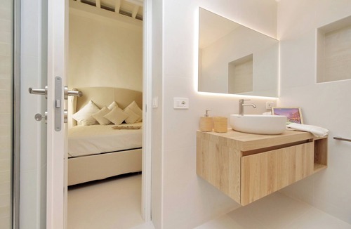 Rione VI Parione Apartment | PIAZZA NAVONA WELLNESS LUXURY APARTMENT 8 PEOPLE