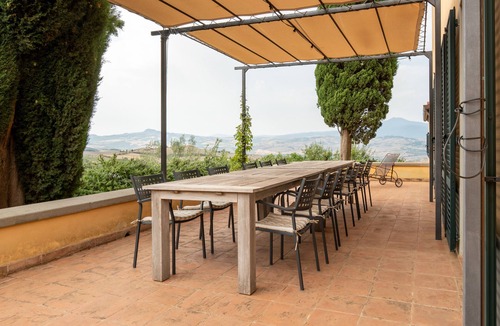 Chianciano Terme House | Podere i Prati – Luxury Pool Farmhouse in Val d'Orcia