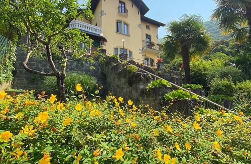 Vezio Villa | PRIVATE ROOM IN VILLA with terrace, various gardens and barbecue.