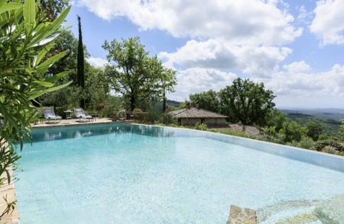 Castellina in Chianti Villa | Private villa in the heart of chianti with view of siena