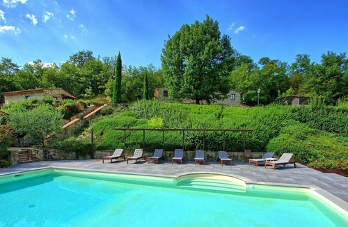 Capolona Villa | Private Villa with A/C, private pool, WIFI, TV, patio, panoramic view, parking, close to Arezzo