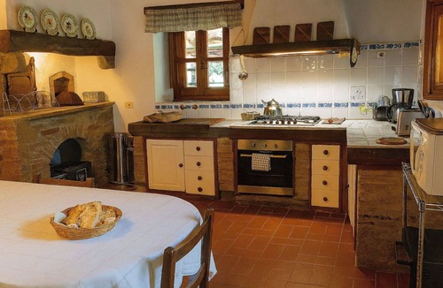 San Pietro in Bossolo Villa | Private Villa with private pool, A/C, WIFI, TV, patio, panoramic view, close to San Gimignano