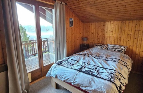 Vionnaz Ski Chalet | Quiet chalet with views of the lake and mountains