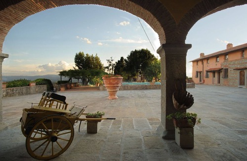 San Donato in Fronzano Apartment | Residence in San Donato Fronzano with 1 bedrooms sleeps 3