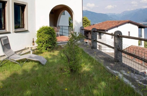 Vira Apartment | Residenza Viramonte - Casa Bianca, Wohnung 13 by Interhome
