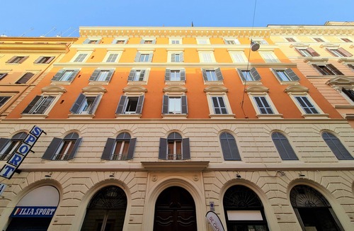 Esquilino Apartment | Rome city center - quiet apartment - top floor with terrace - near the metro