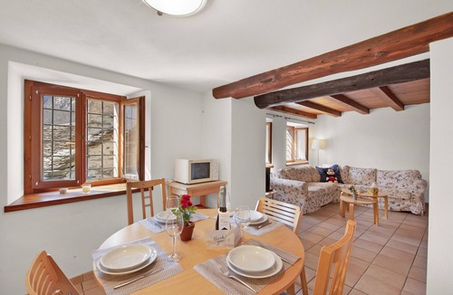 Lavertezzo Ski Chalet | Rustico Esterina in Val Verzasca for 4, Lavertezzo, Val Verzasca, Switzerland