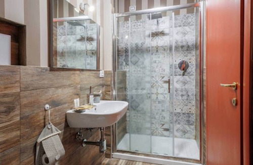 San Martino Al Cimino Bed & Breakfast | San Martino Room at La Locanda Cistercense