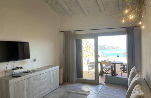 Capo Coda Cavallo Apartment | SAN TEODORO PUNTA EST TRILOCALE SPLENDIDA VISTA MARE