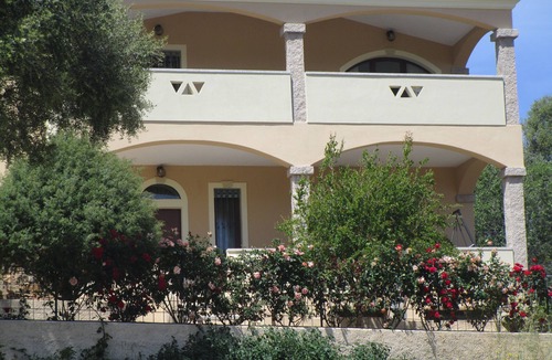 San Teodoro House | Sea view country house with garden, farm.