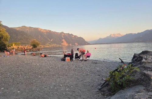 Montreux City Centre Apartment | Simple but amazing 1-bedroom studio in Montreux near the lake and train station
