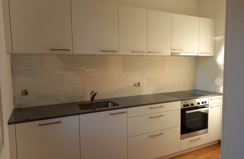 Central Interlaken Villa | SKY Boutique Villa sleeps 4-10, Parking/Laundry, Close to Train/Bus/Town