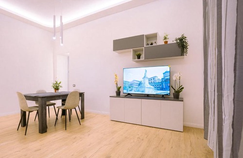 Quartieri Spagnoli Apartment | Song House Apartment centro storico 7 pax