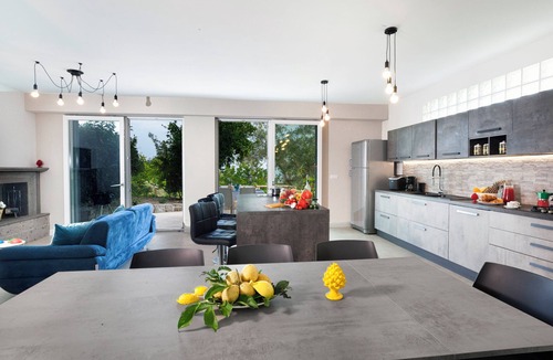 Priora Villa | Sorrento Sea View Villa - 4BR, Panoramic Terraces & Private Parking