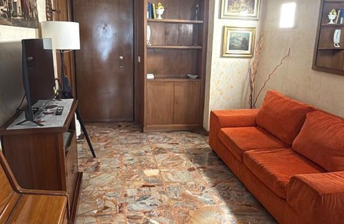 Cormano Apartment | Spacious and bright three-room apartment 10 minutes from Milan- spazioso e luminoso 3 locali a 10 min da Milano