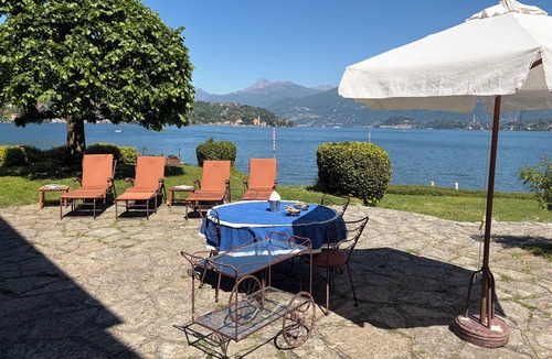 Tremezzina Villa | Stately 400sqm VILLA direct LAKE ACCESS pool & botanical park. Full privacy.