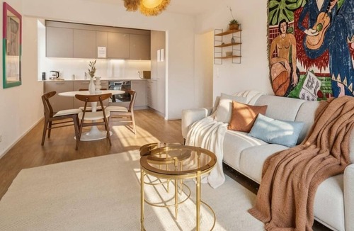 Oerlikon Apartment | Stilvolle Wohnung 5min von Zürich Bahnhof! (101)