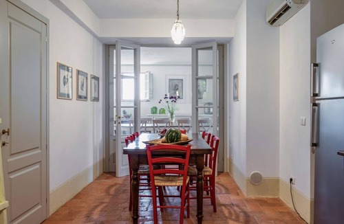 Ponte di Gabbiano Villa | Stunning villa of 200 sqm located on two levels, can accommodate up to 6 people. The property includes a private garden surrounded by olive trees, perfect for relaxing and organizing bike or horse rides in the quiet countryside of Castelnuovo Berardenga.