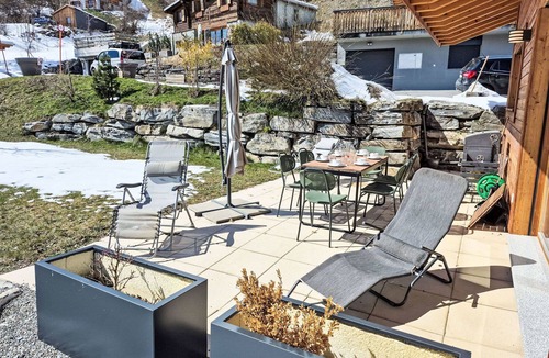 Chamoson House | Stunning private villa for 6 guests with WIFI, TV, terrace and panoramic view