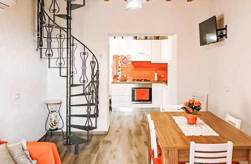 Roccastrada House | Stunning private villa for 6 people with A/C, private pool, WIFI, TV, patio and panoramic view
