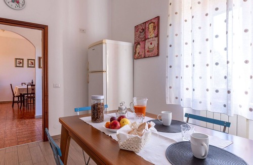 Pitigliano House | Stunning private villa for 5 guests with A/C, WIFI, TV and patio