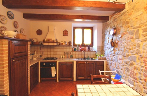 Lucignano Villa | Stunning private villa for 12 people with WIFI, private pool and TV