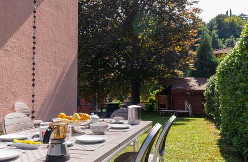 Bellagio Villa | Stunning private villa for 7 people with WIFI, A/C, TV, patio and pets allowed