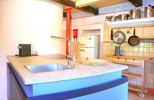 Semione House | Stunning private villa for 6 guests with WIFI, TV and patio