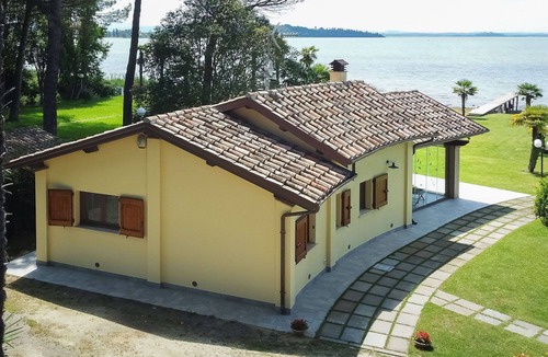 San Feliciano House | Stunning private villa for 5 people with A/C, WIFI, pool, TV, terrace and pets allowed