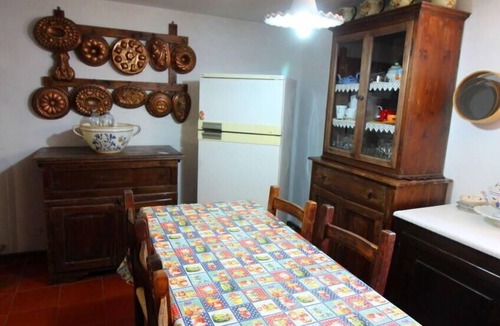 San Feliciano Villa | Stunning private villa for 5 guests with pool, WIFI, TV and pets allowed