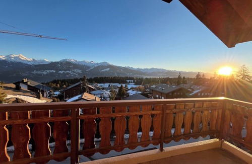 Montana Apartment | Sunny 3-bedroom apartment with Alpine view and 2 parking spaces in Crans-Montana