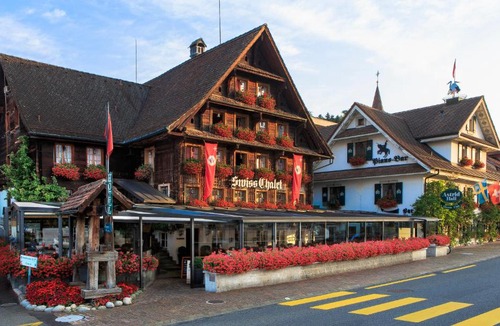 Merlischachen Cabin | Swiss-Chalet Merlischachen - Historik Chalet-Hotel Lodge