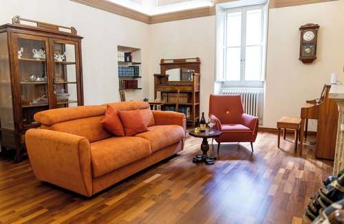 Guzman Apartment | The Fresco: Cozy, elegant and spacious apartment. Downtown Bevagna.