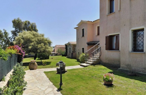 Case Peschiera-Lu Fraili Apartment | The Uddastru Three-room apartment sleeps 6 with WIFI