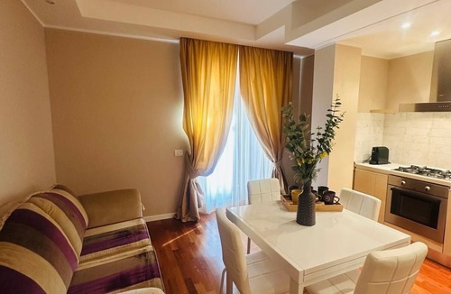 Viterbo Apartment | Theater apartment