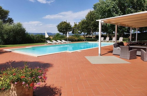 Puliciano House | Timeless Tuscan Holiday Stay