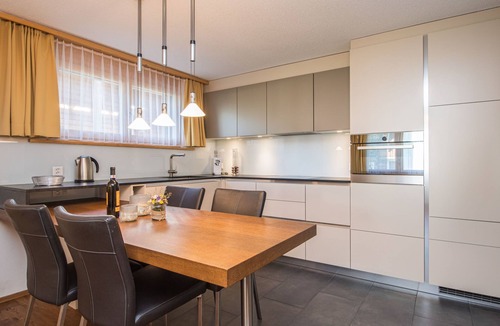 Zermatt Apartment | Top Ferienwohnung Breithorn (SkiIn/SkiOut) by Interhome