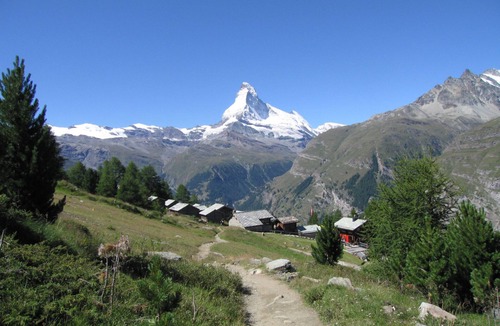 Zermatt Apartment | Top Ferienwohnung Breithorn (SkiIn/SkiOut) by Interhome