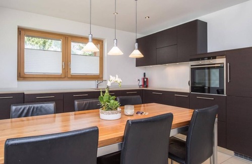 Zermatt Apartment | Top Ferienwohnung Monte Rosa (SkiIn/SkiOut) by Interhome