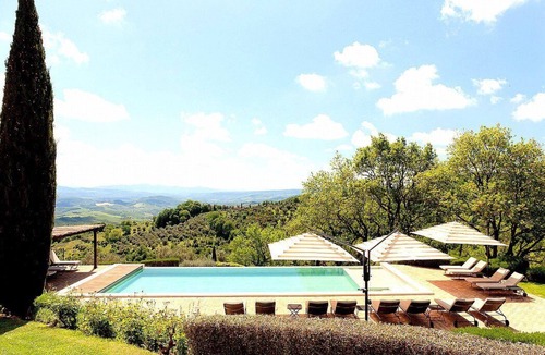 Allerona Villa | Torre Valma: A characteristic and welcoming three-story villa surrounded by the greenery, with Free WI-FI.